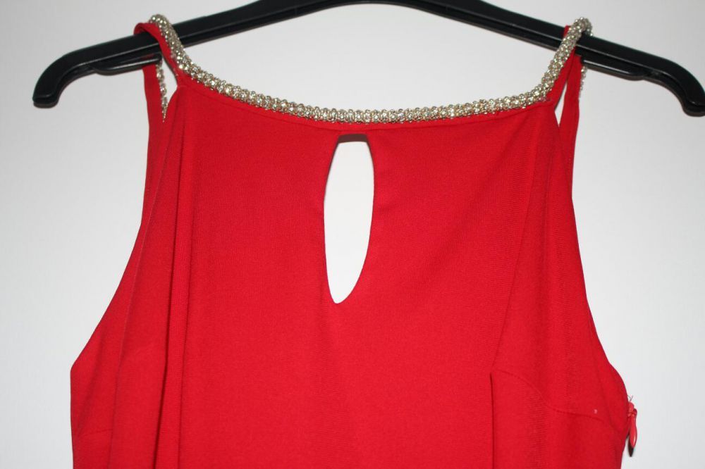 Официална рокля намалена