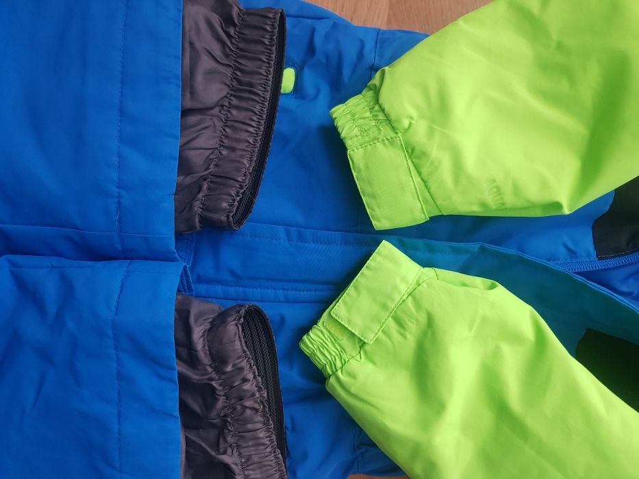 Costum de ski dintr-o piesa McKinley Intersport - marimea 110