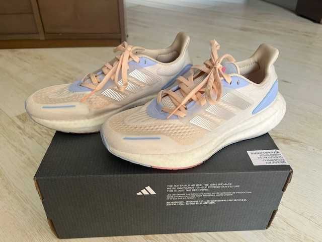 Дамски маратонки Adidas Pureboost 22 H RDY W