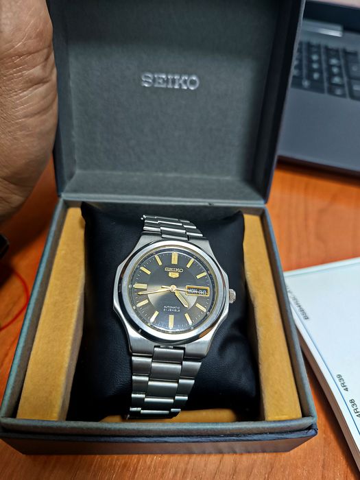 Часы японские Seikonaut Seiko!