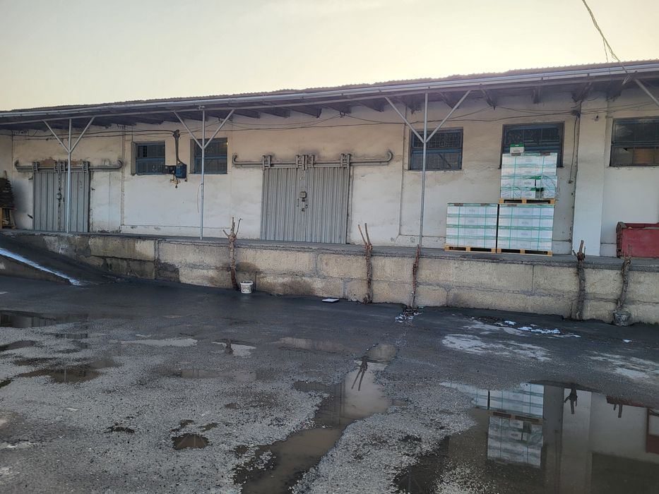 склады и офисы .