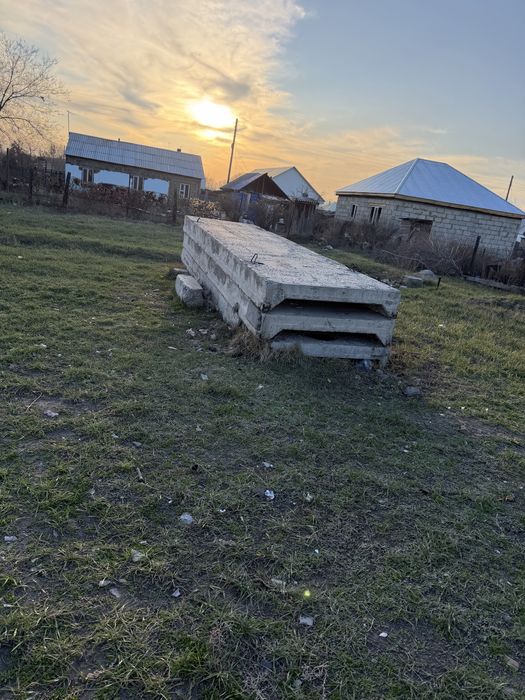 Продам бетонные блоки 3шт