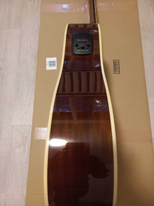 Электроакустическая гитара Epiphone