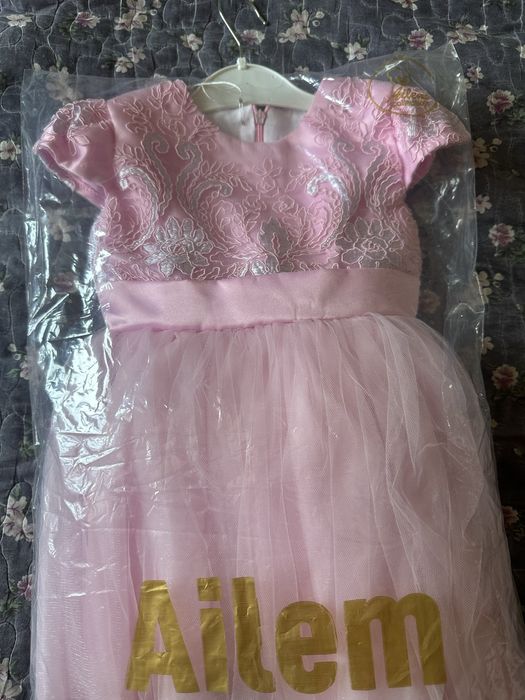 Платье для девочки на тусаукесер