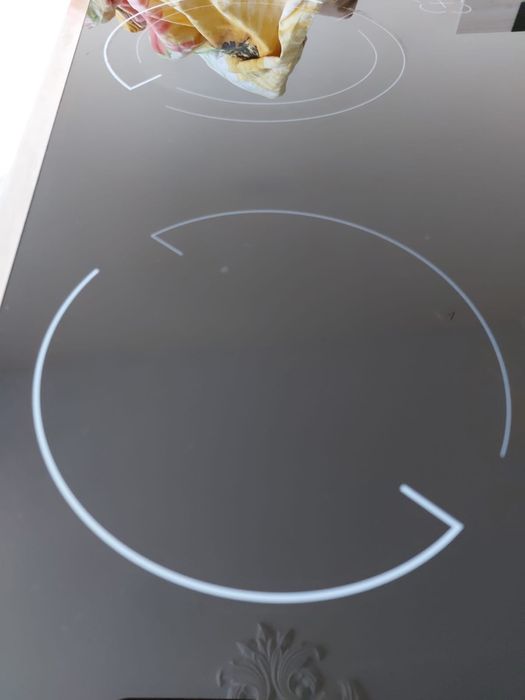 Стъклокерамичен готварски плот. PKM