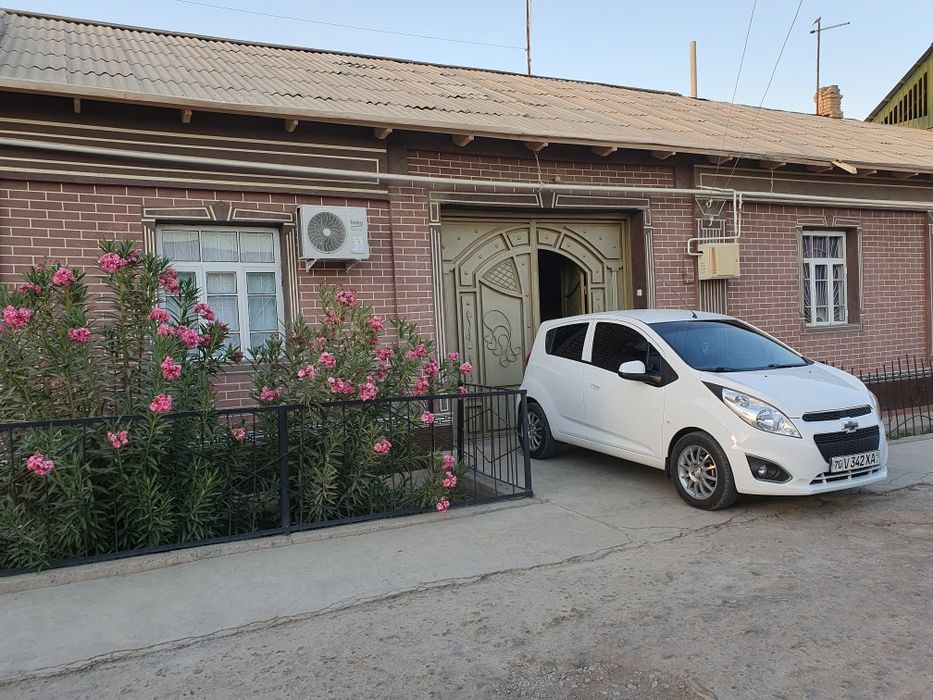 Октепа мфй Орзу бозор ёнида ховли