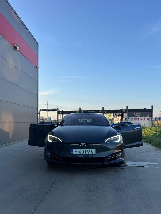Tesla model s  75d  awd