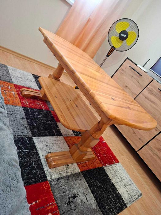 разтегателна  чамова маса! Размери Ш60  Д115+20 В60! Цена 240лв.