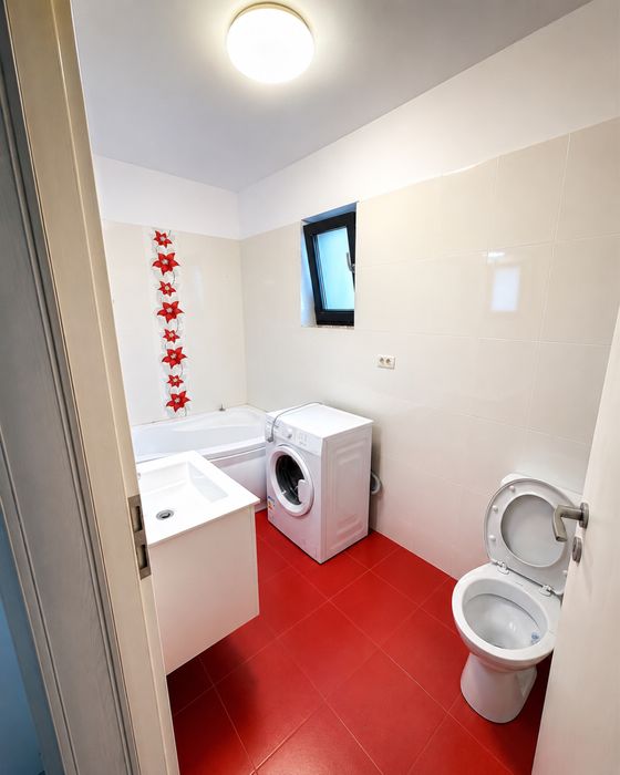Vanzare  apartament 3 camere mobilat complet + parcare | Bloc 2019