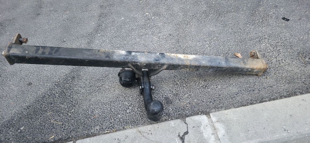 Vand cârlig remorcare auto