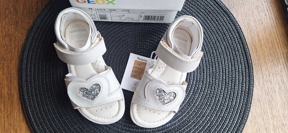 Сандали - чисто нови - Clarks, Geox, Biomecanics - н. 26