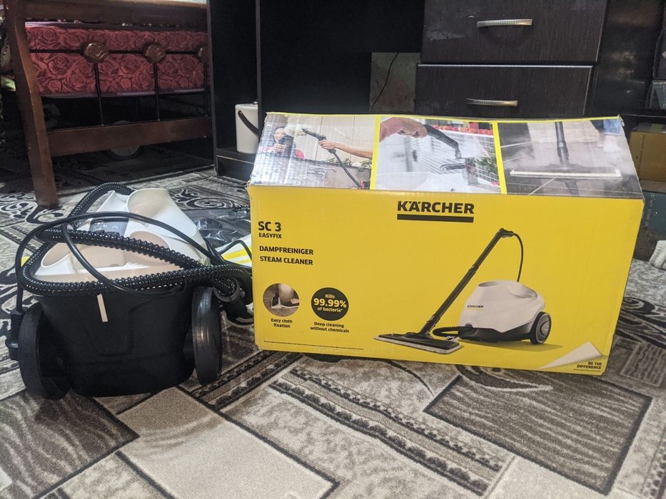 Новый Пароочиститель Karcher SC 3 EasyFix белый