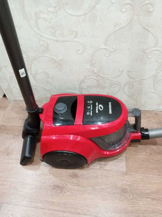 Продается  пылесос