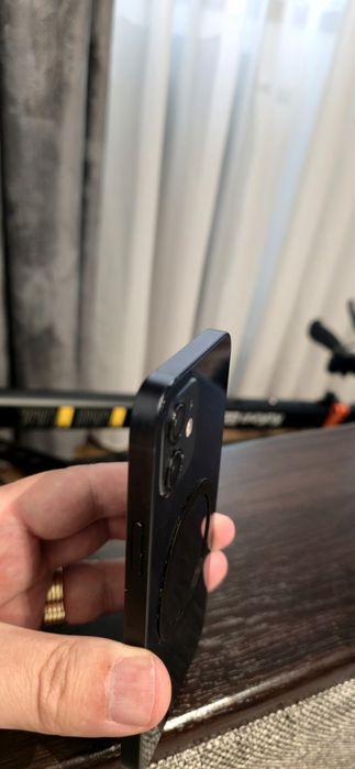 Iphone 12 baterie 100%
