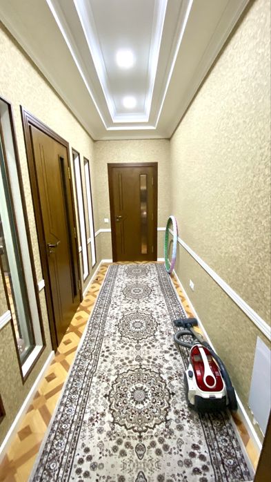 Уч хонали учинчи қавватда 122 м2 (мулжал Самкочавто)