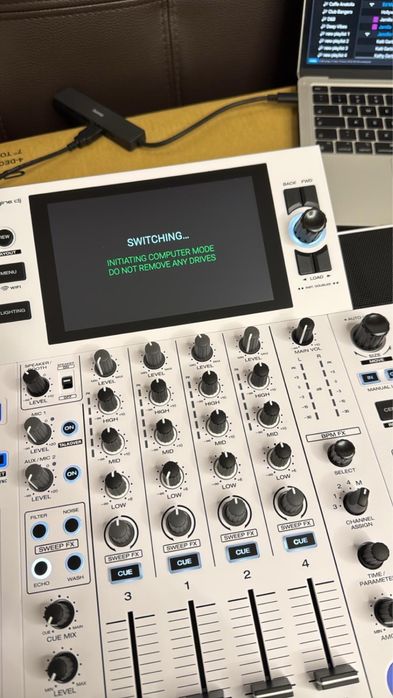 Denon DJ SC LIVE 4