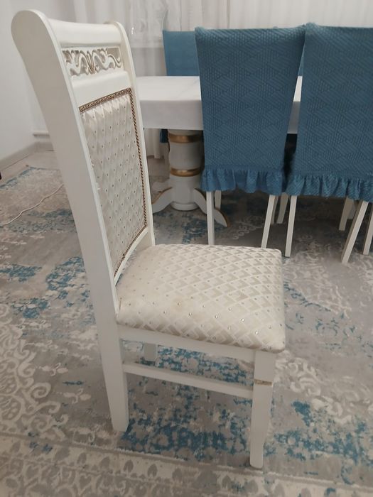 Продам стол и стулья