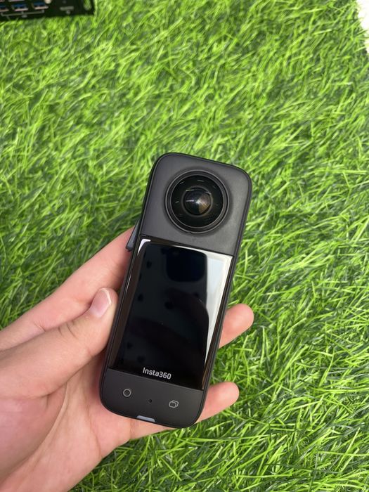 Фотоаппарат Insta 360