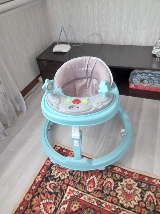 Продам ходунки 15000т