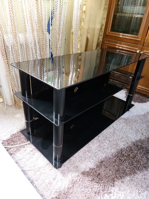 Тумбочка под телевизор