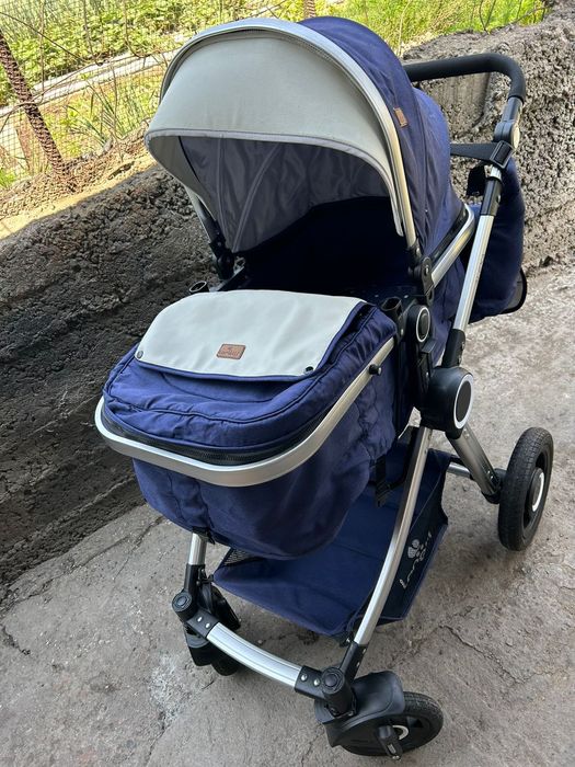 Детская коляска.