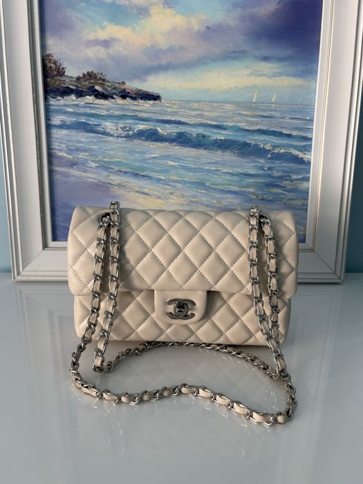 Дамска чанта – CHNL + подарък