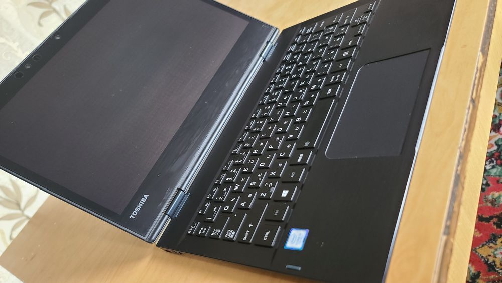 Toshiba dynabook i3 8/128