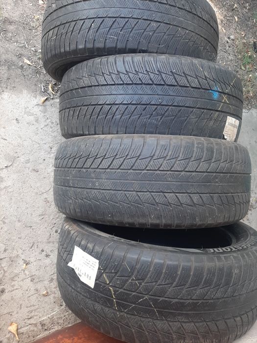 Продам шины 245/50/19 бриджистон