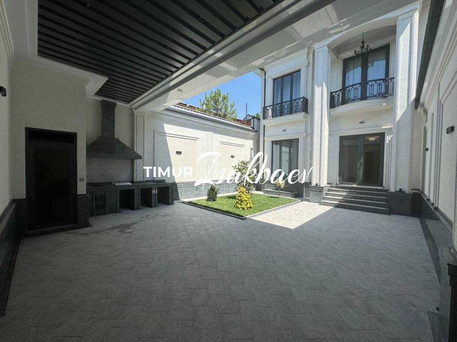 Продам ЕвроДом Центр Луначарского 2,5 сотки