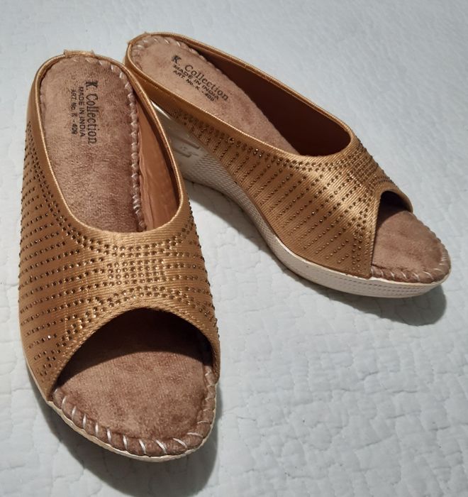 Saboți damă noi, nr.40 (merg 38)