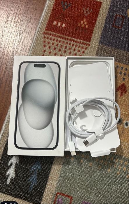 Айфон 15 .128 gb .99 емкость