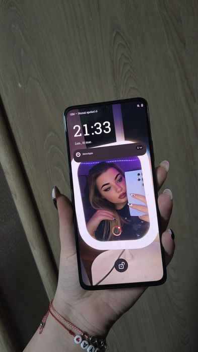 Vând telefon Motorola G72,G86 și Samsung Galaxy A51