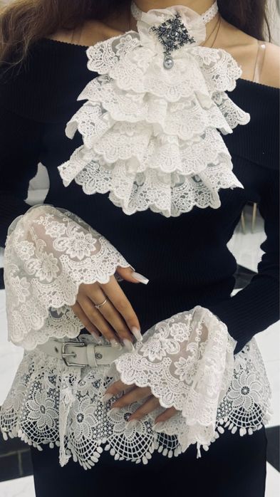 Набор кружевных аксессуаров