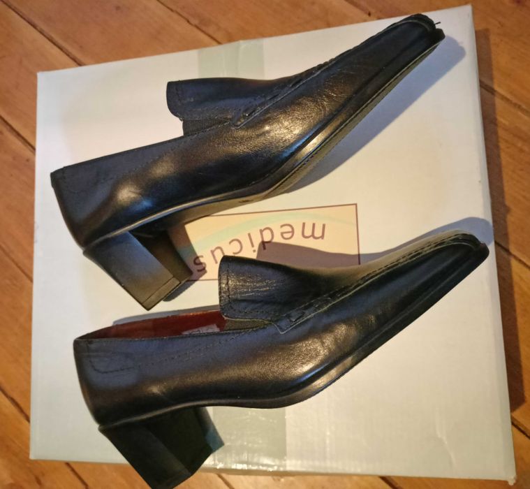 Нови дамски обувки