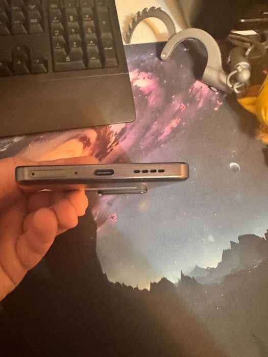 Realme GT 7 | 12GB RAM / 256GB | Baterie 7000mAh Sănătate 99% Garantie