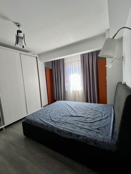 De închiriat 2 camere DECOMANDAT +  PARCARE in Rezidential Apusului