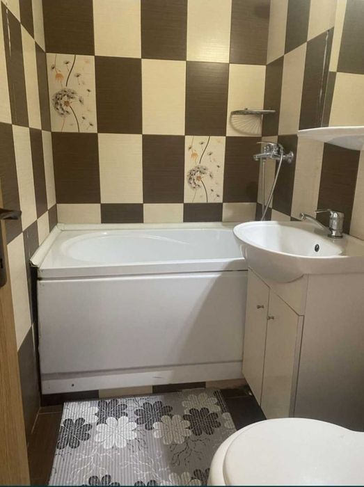 Apartament de inchiriat micalaca