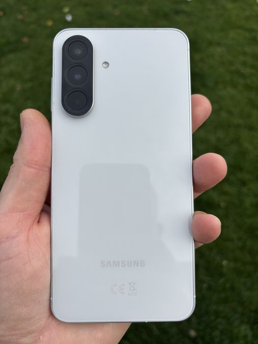 Samsung Galaxy A56 5G Original 8GB RAM si 128GB ROM impecabil ca NOU