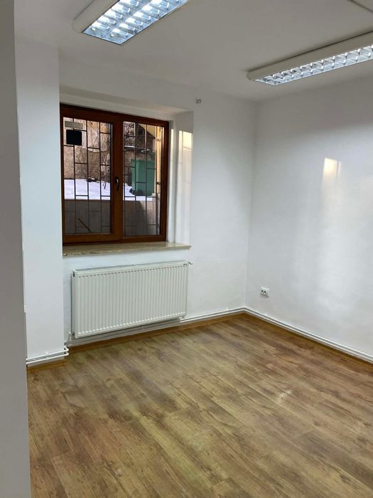 De inchiriat spatiu-zona centrala