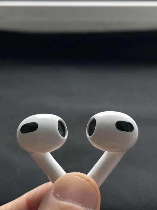Airpods L или R Наушники A3047/A2698/A3063/A2031/A2084/A2564/A3055/
