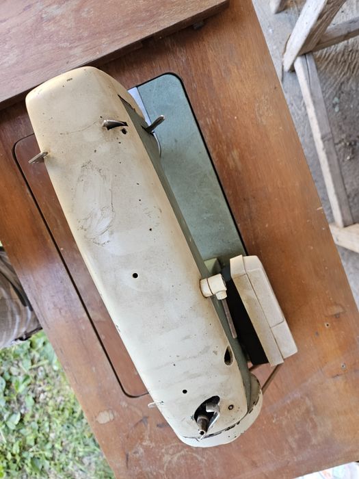 Крачна шевна машина Naumann