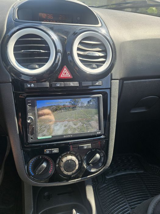 Opel Corsa Automat 1.2 benzina