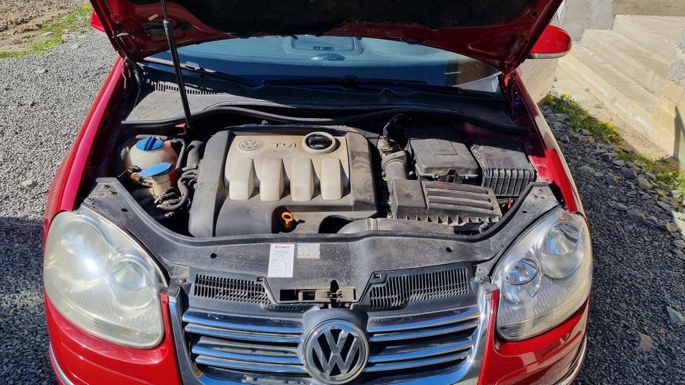 Vând Volkswagen jetta diesel 2007