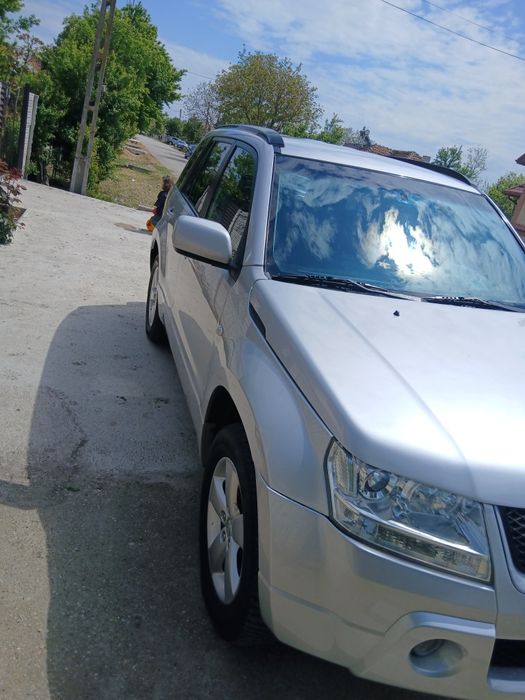 Vând sau schimb suzuki