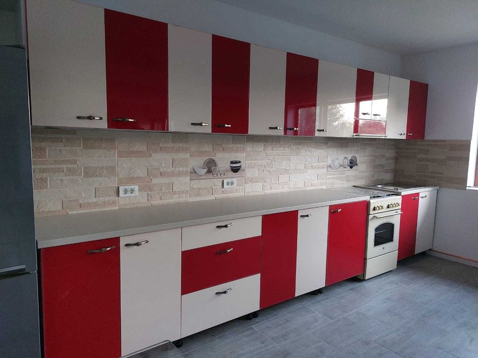 Mobila la comanda cu proiect 3D - bucatari, dressing, paturi...