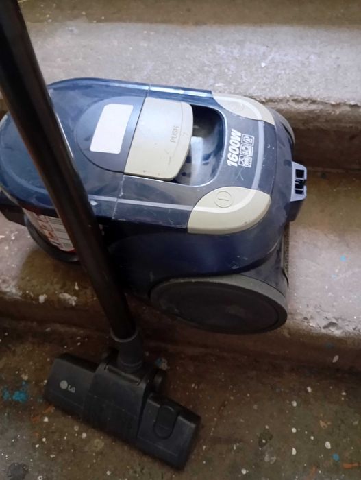 Пылесос LG стакан ЛЖ