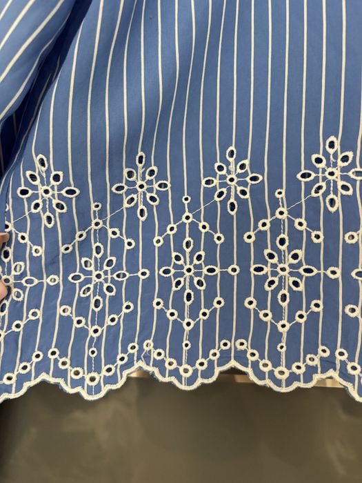 Bluza Zara cropped cu broderie