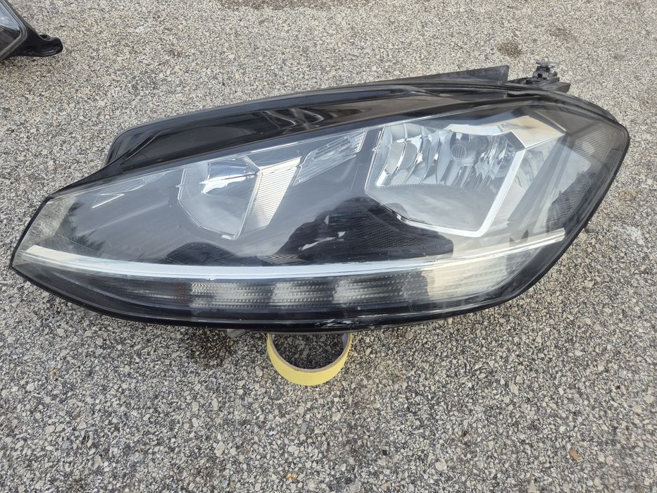Ляв фар Фолксваген Голф 7 VW Golf 7 фарове