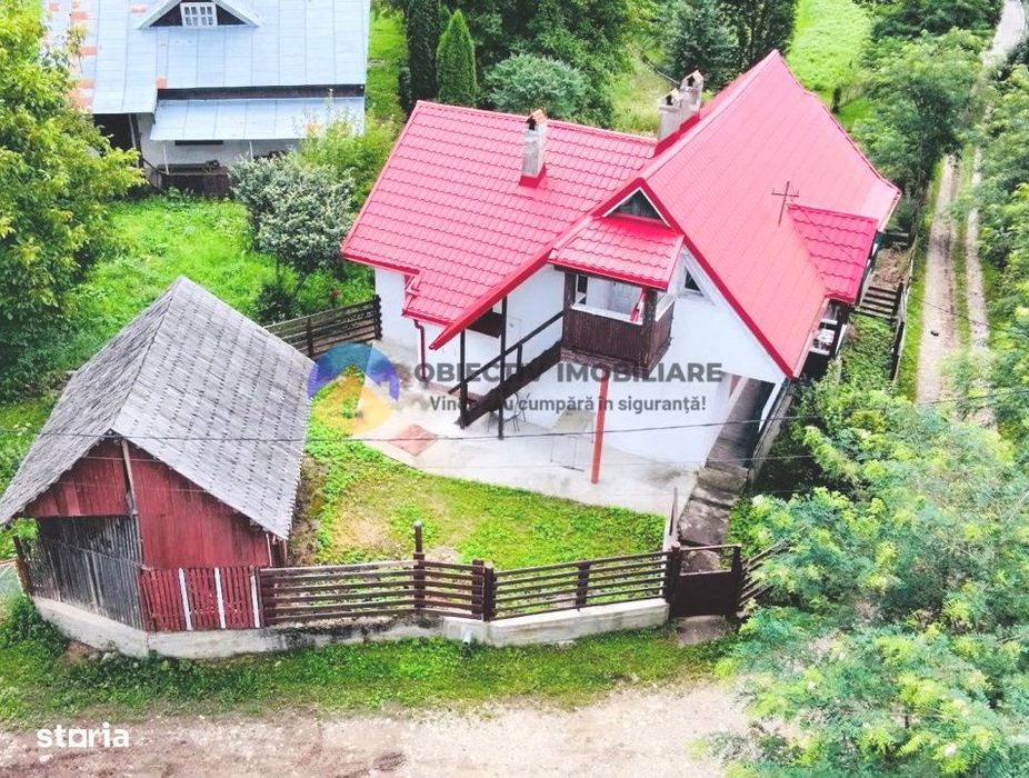 CASA comuna CEAHLAU,  langa statiunea DURAU