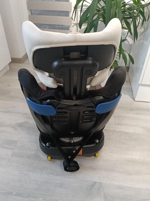 Scaun auto cu ISO fix